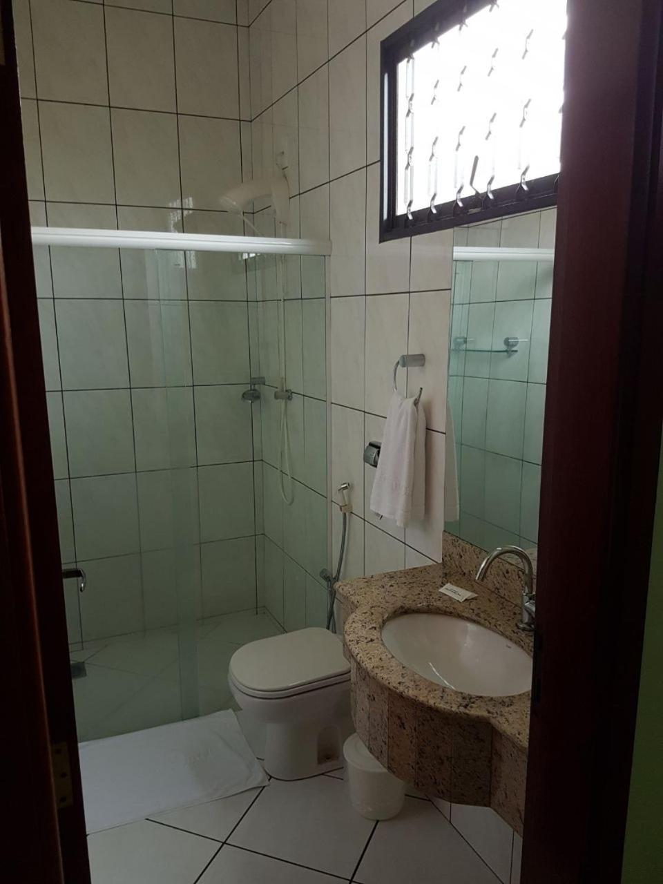 Hotel E Pousada Recanto Do Rio Pardo Сан-Жозе-ду-Ріу-Парду Номер фото